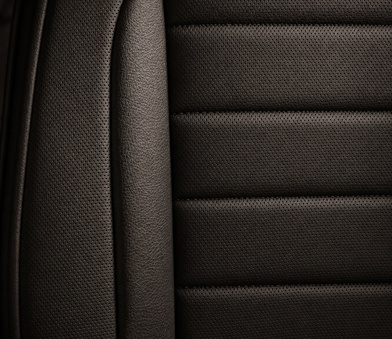 Sitzbezüge Volkswagen ID-Buzz 2022- heute – Fezz Schwarz – Sitzbezüge aus Kunstleder – perfekte Passform (Sitz/Doppelsitzbank)